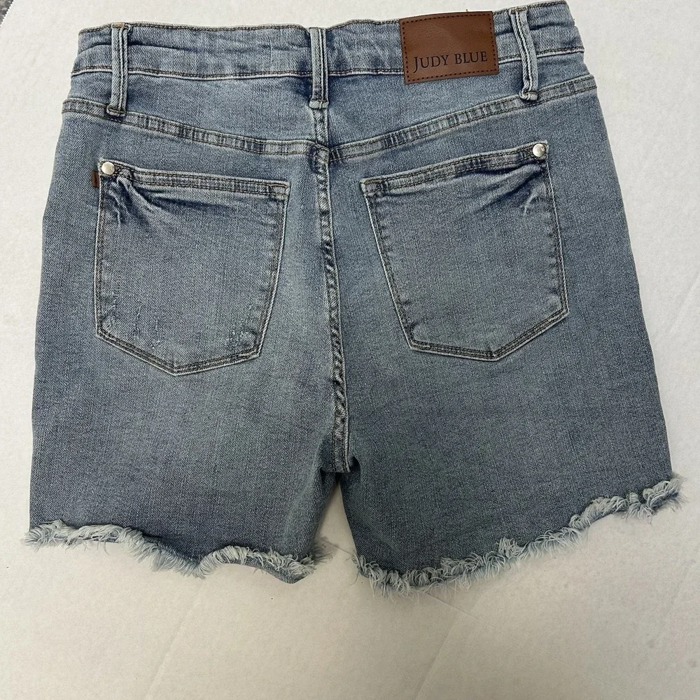 Judy Blue Hi-Rise Tummy Control Top Denim Jean Shorts Size Large Style #150331 - Picture 5 of 5